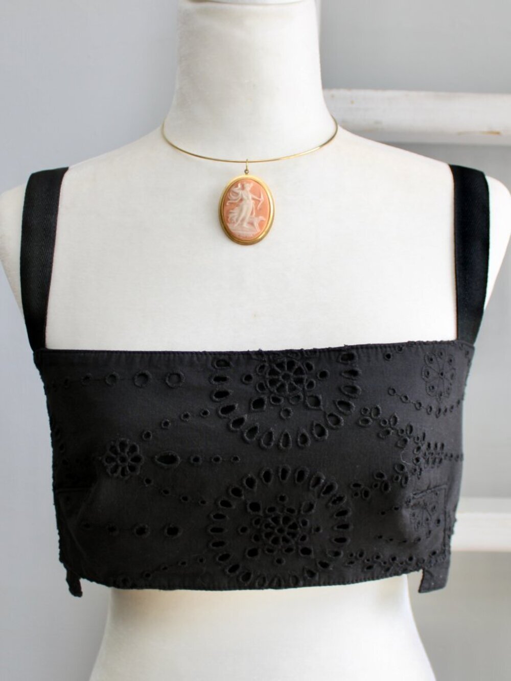 Zara Crop Top with Cutwork Embroidery Open-Back Size Large